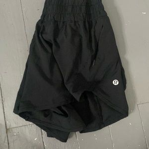 Lululemon shorts hotty hot shorts